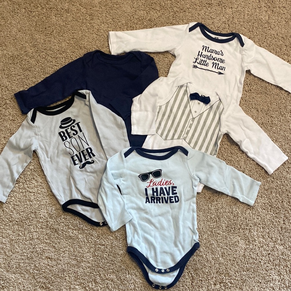 Lot of 5 long sleeve jeans onsies